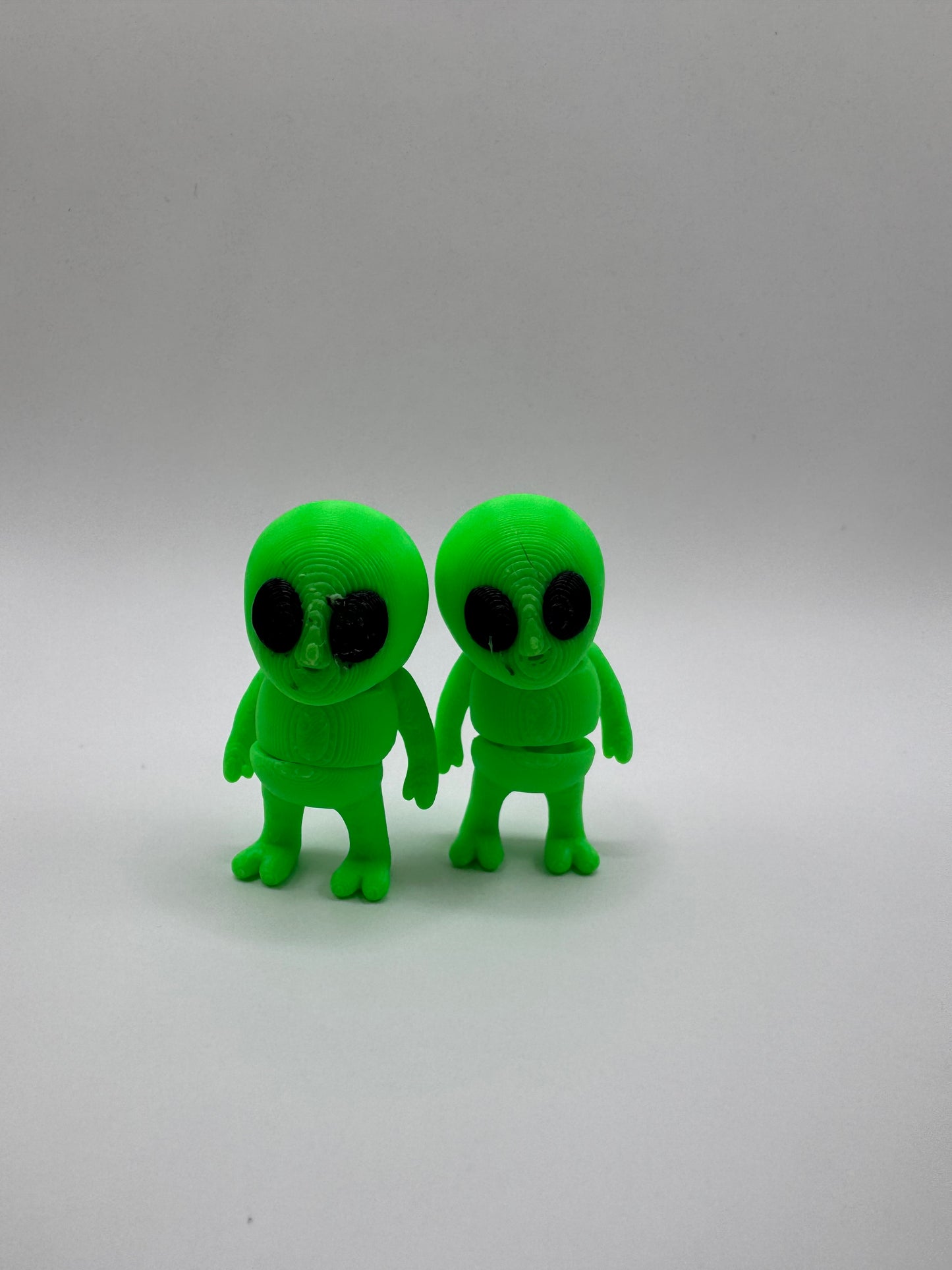 Moon Pod Crew – 3D Printed Space Fidget Toy Set | Aliens, UFO, Robot & Astronaut | Mini Articulated Sci-Fi Figures | Gift for Kids | Whimsizoo