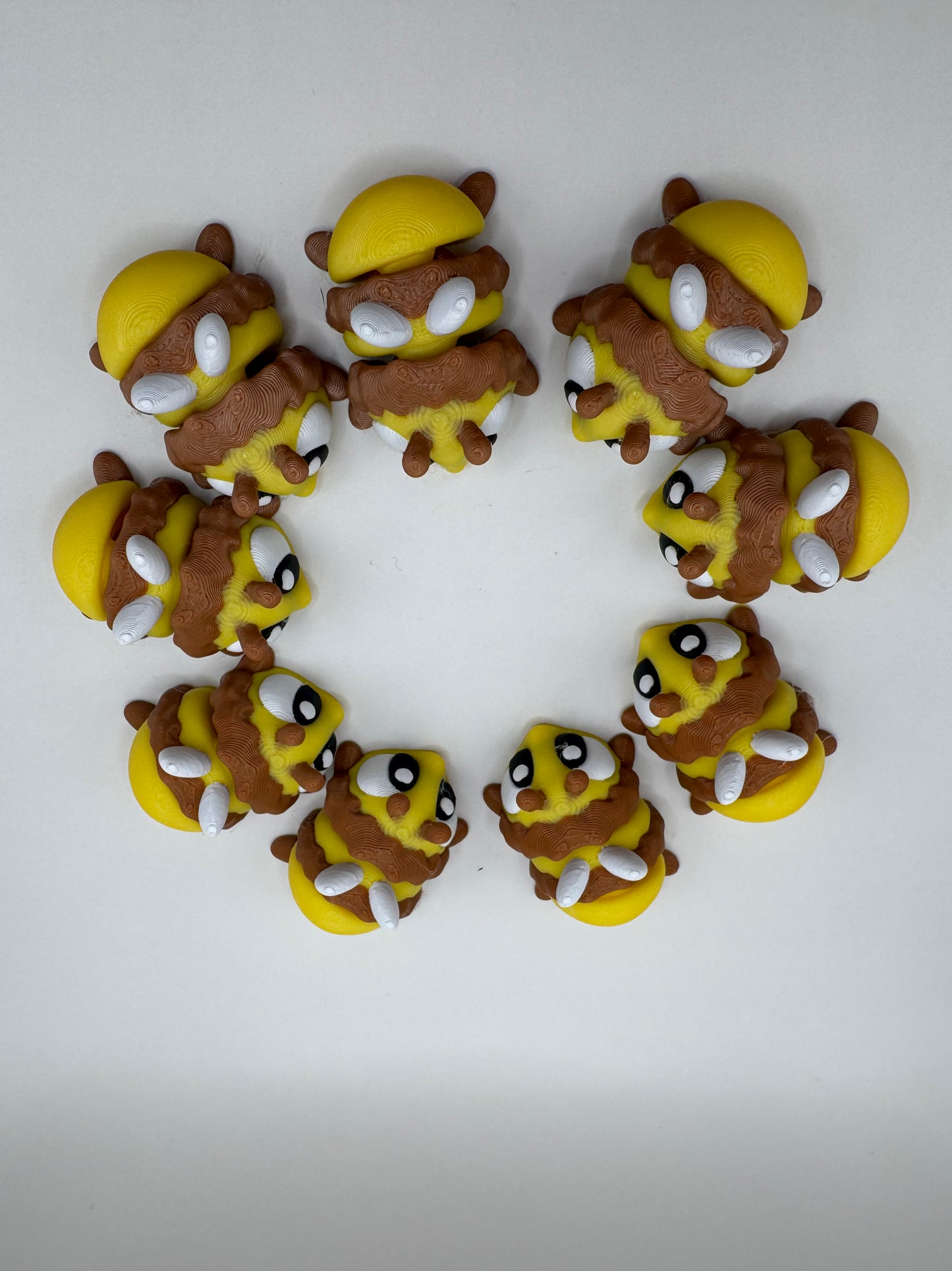 Bee Friends Mini Fidget Toy Set – 3D Printed Articulated Bees | Sensory Toys for Kids | Pocket Insect Gift | Garden Party Favor | Whimsizoo