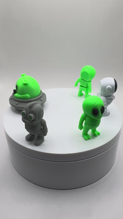Moon Pod Crew – 3D Printed Space Fidget Toy Set | Aliens, UFO, Robot & Astronaut | Mini Articulated Sci-Fi Figures | Gift for Kids | Whimsizoo